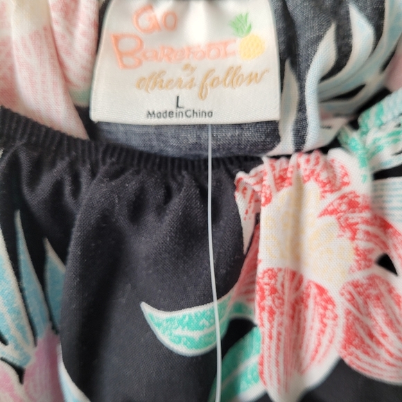 NWT Others Follow Go Barefoot Ruffle Peep Back Floral Dress - Picture 11 of 16